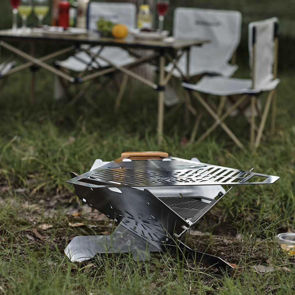 Tragbarer klappbarer Grill für den Außenbereich